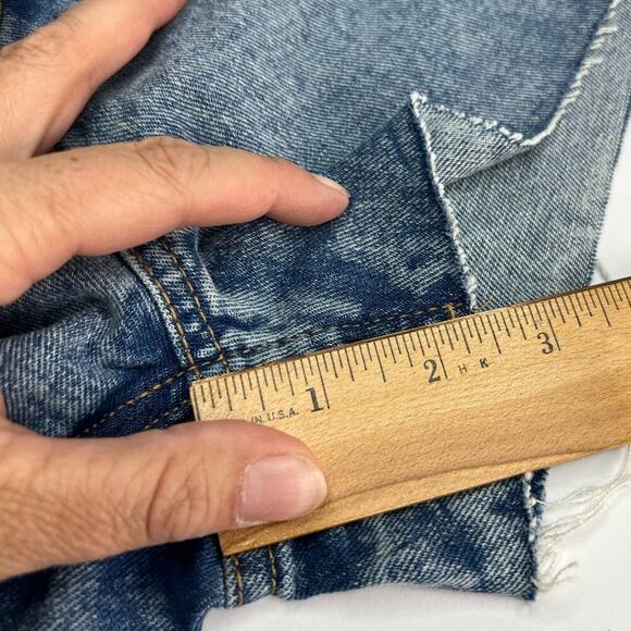 NWT Wild Fable Women's Super-High Rise Cut Off Jeans Shorts Medium Wash Size‎ 10 - Picture 11 of 11